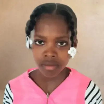 Bien-Aimé Lenchnorla <div style="text-align: left; font-size: 16px; color:darkred; font-weight:800">
12 ans </div>